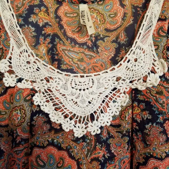 Live 4 Truth Sleeveless Paisley Blouse Medium - Picture 7 of 14